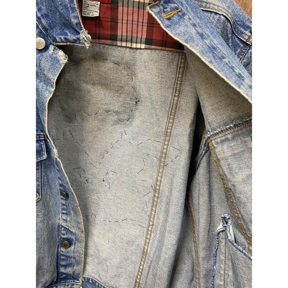 Vintage 1990’s Marlboro Denim Jacket With GUNS .N. ROSES patches. Size M - Picture 15 of 16